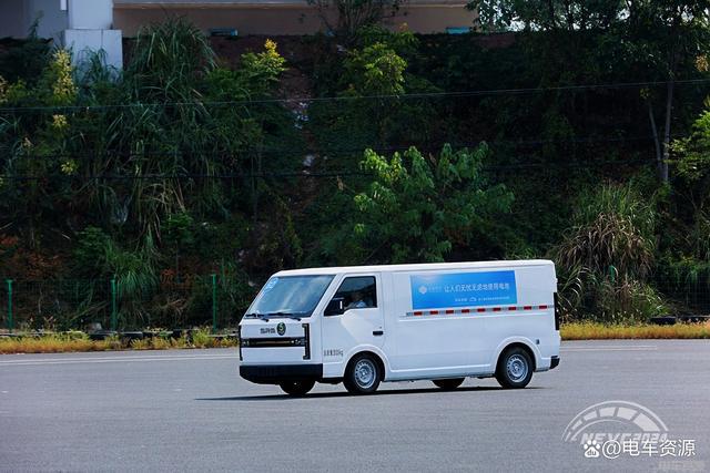 民物流车鑫源E3L荣膺多项大奖米乐体育app网站龚大兴打造国(图5)