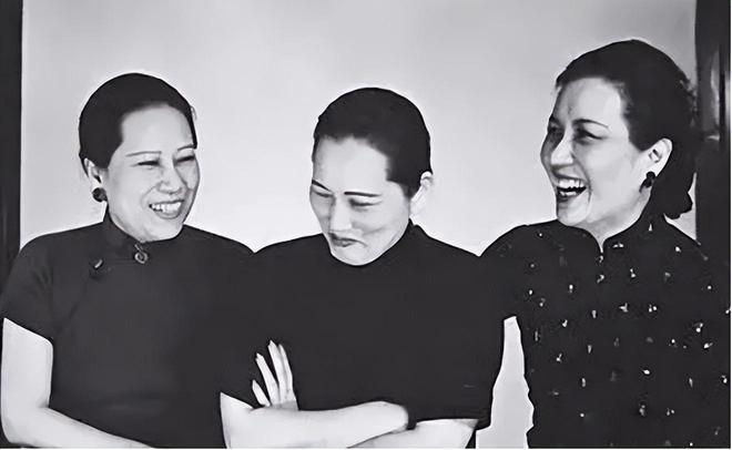 文墓前落泪：宋家人为何会葬在这里2003年106岁的宋美龄在宋子(图13)